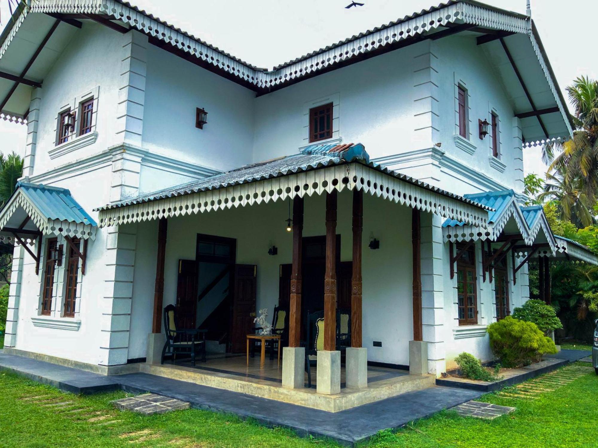 Headman House Antique Villa - A Seaside Royal Stay Ahangama Dış mekan fotoğraf