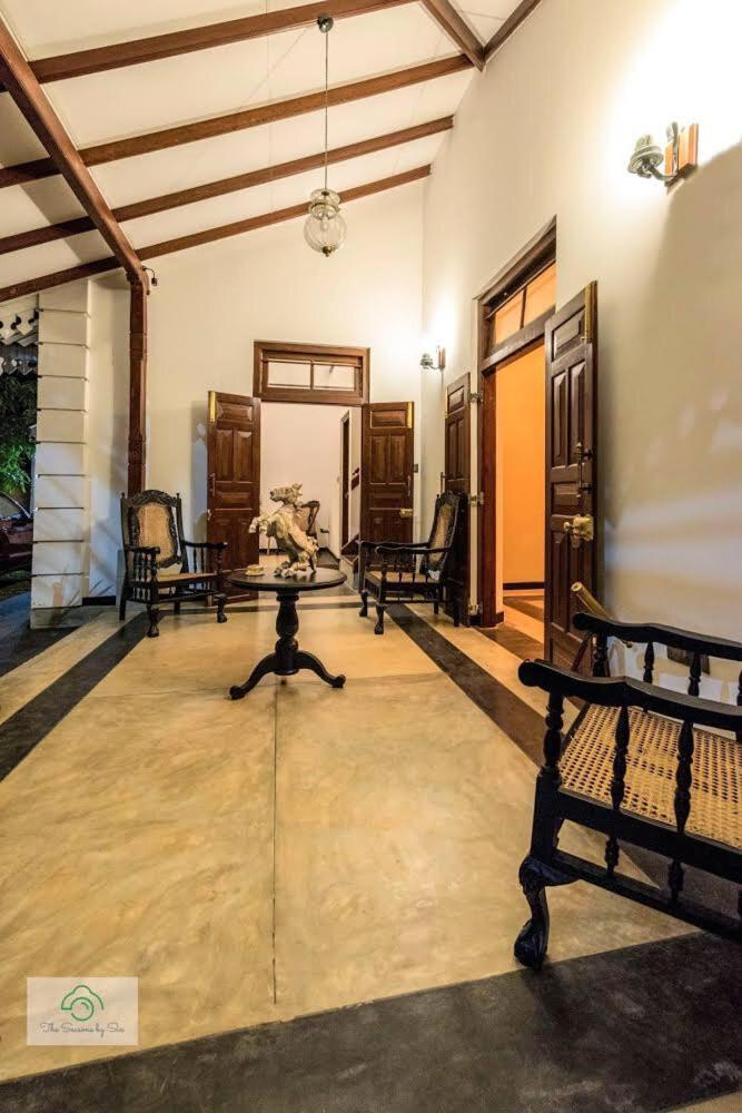 Headman House Antique Villa - A Seaside Royal Stay Ahangama Dış mekan fotoğraf