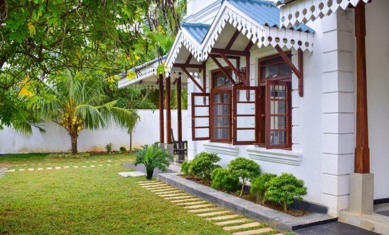 Headman House Antique Villa - A Seaside Royal Stay Ahangama Dış mekan fotoğraf